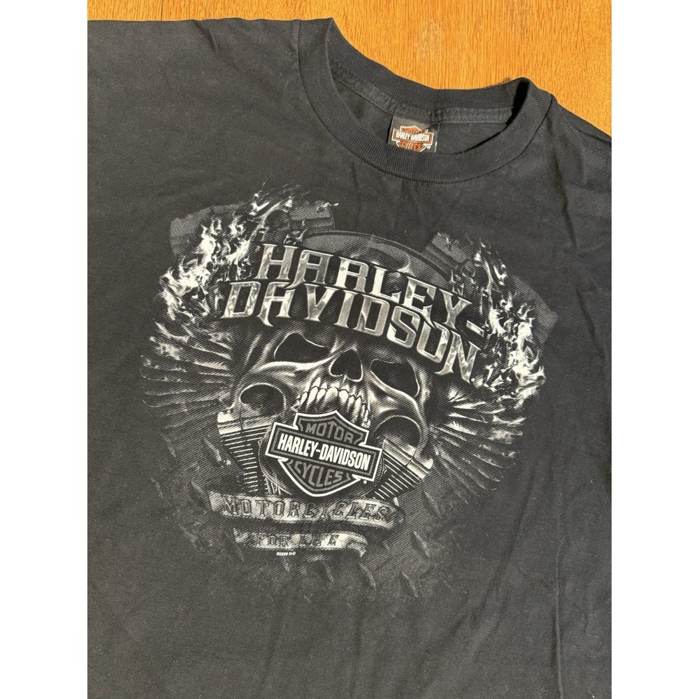 Harley Davidson T-Shirt XL Skull Flames Motorcycles for Life Portland Oregon '09